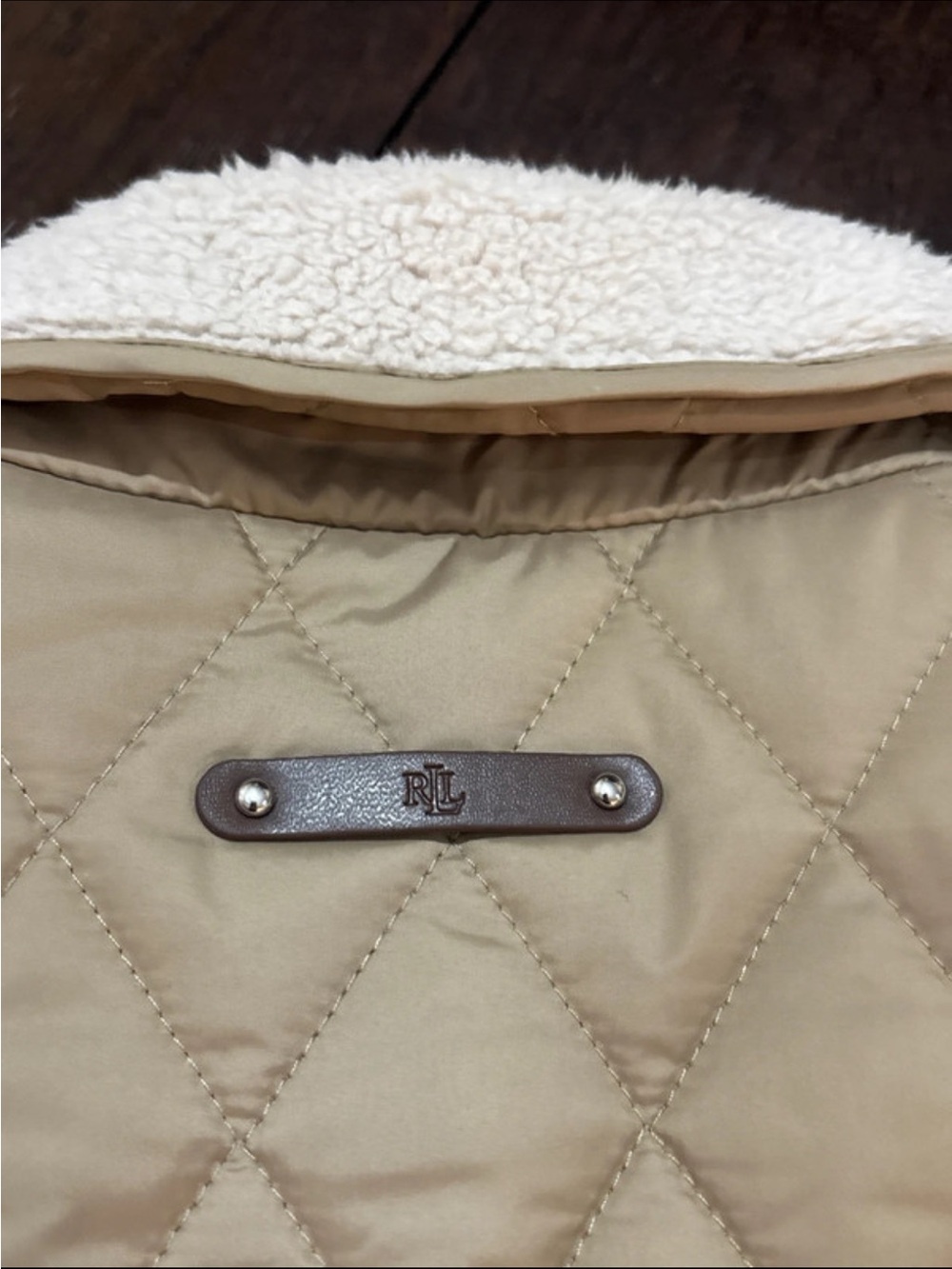 Ralph Lauren Diamond Quilted Beige Jacket with Faux Sherpa Collar petite small - Picture 6 of 8